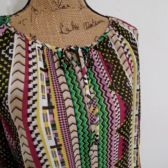 Style & Co.•Semi sheer-3/4 sleeves-elasticized•Lrg. - Picture 2 of 7